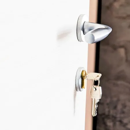 לינה וארוחת בוקר Etna - Monte - Mojo 3*