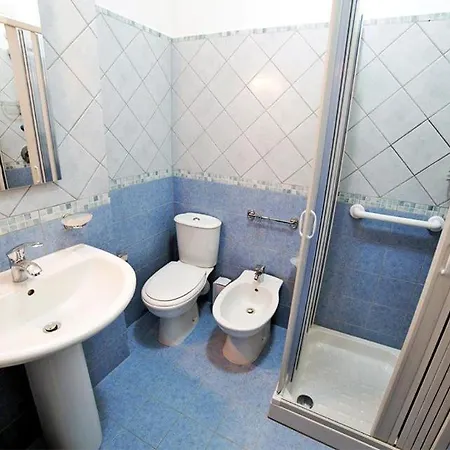 Etna - Monte - Mojo לינה וארוחת בוקר 3*